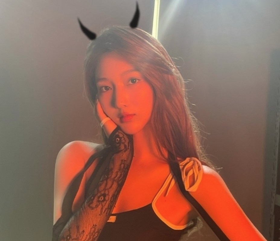 张简映岚|真不怪吴亦凡谁低挡不住啊，女主照片曝光，身材火爆高挑，皮肤白皙大长腿怪