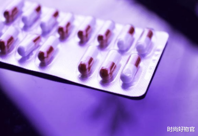 运动|男性“晨起”4个行为,或比喝酒还伤身,坚持一项运动或能改善