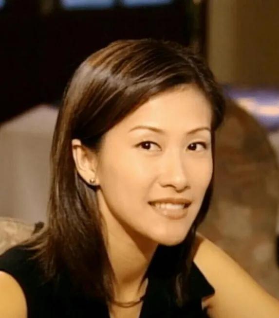 陈慧珊|陈慧珊：与相爱9年的老公离婚，转身爱上伏明霞丈夫，结局如何？