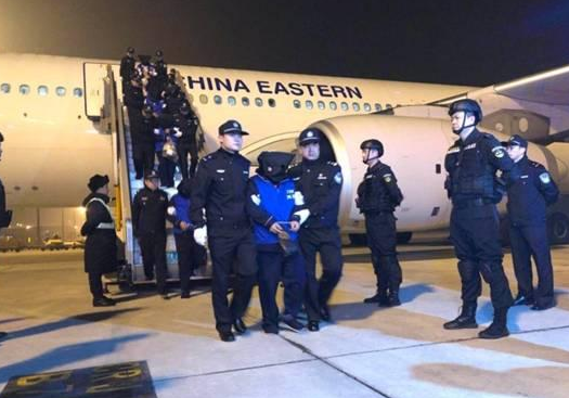 菲律宾|一名中国警察5000美元，菲律宾黑市明码标价，低于20万没资格进