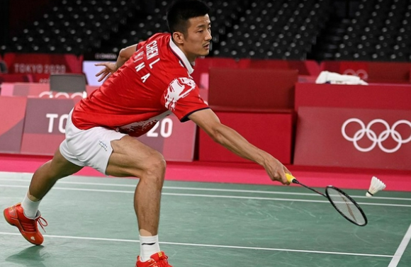 清浅微笑的我|拒绝被淘汰！谌龙19-19时险些出局，2-1顽强逆转，男单八强全部诞生