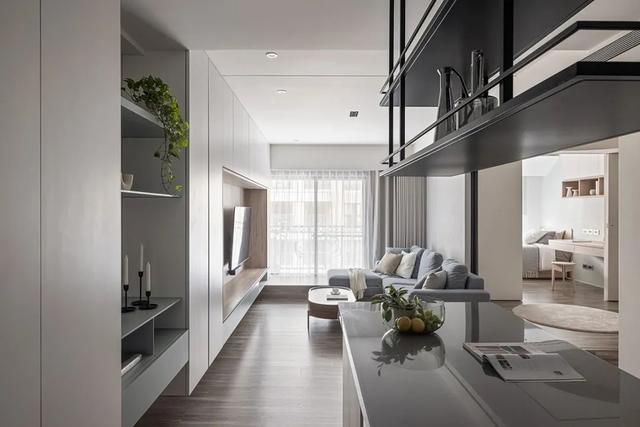 在客厅做L型地台和大柜子有多爽?看完她家,我实名羡慕了