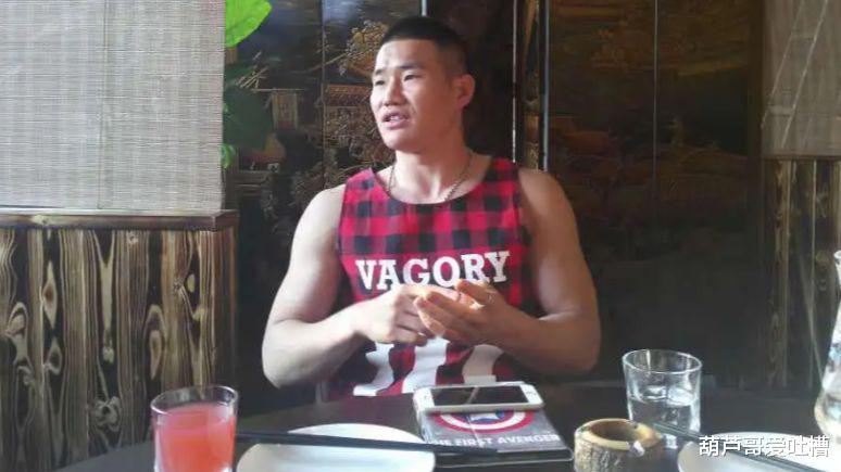 谢孟伟|嘎子谢孟伟直播间发飙,怒斥《亮剑》剧组做事不地道