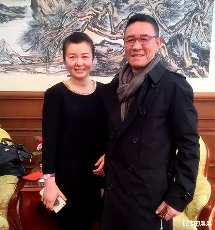 何炅|八位晚节不保的老戏骨:有人71岁还在约炮,有人与女徒厮混