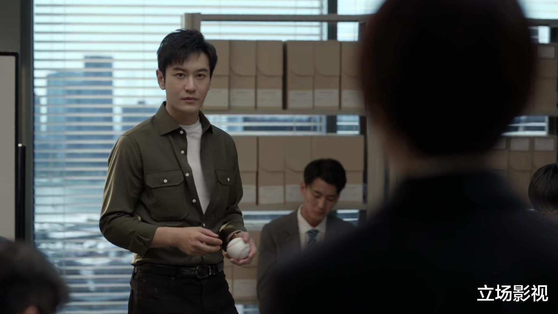 玫瑰之战|看了4集央视《玫瑰之战》后,我连发感叹,国产剧都这样拍,何愁没观众!