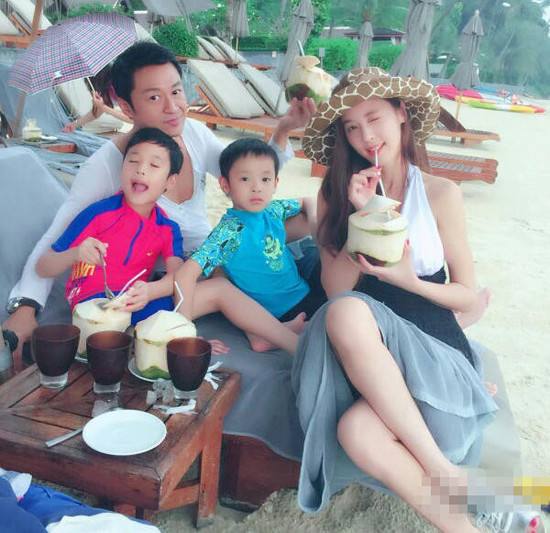 马景涛|60岁知名台星现身湖南捞金！自降身价与网红同桌，吃湘菜辣到面红