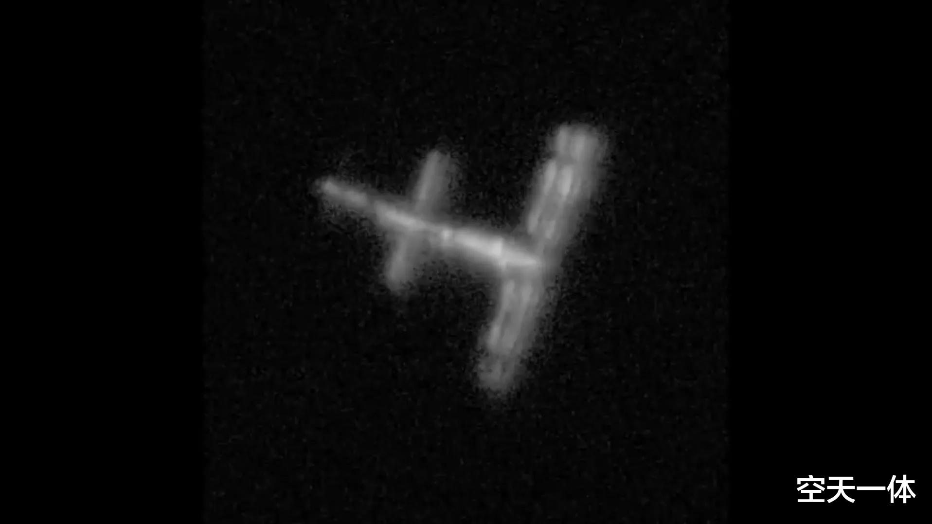 日本人拍到我国空间站，“土”字闪耀太空，问天实验舱太阳翼好大