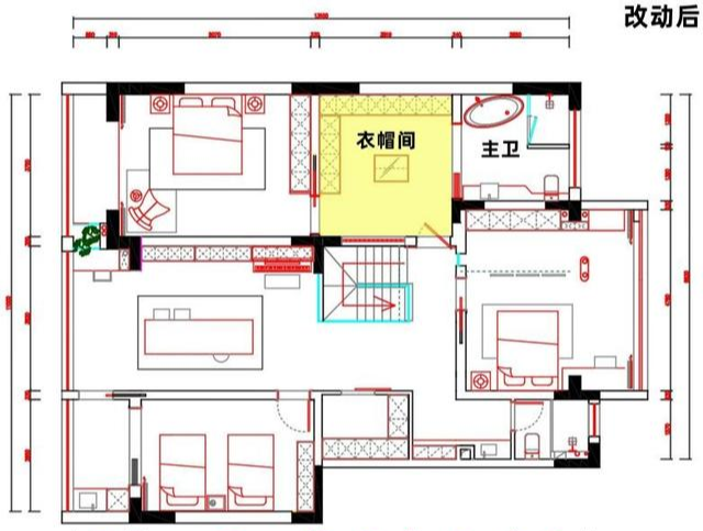 “小黑屋”衣帽间，连拆3堵墙装玻璃砖，完工变大，至少亮了2倍！