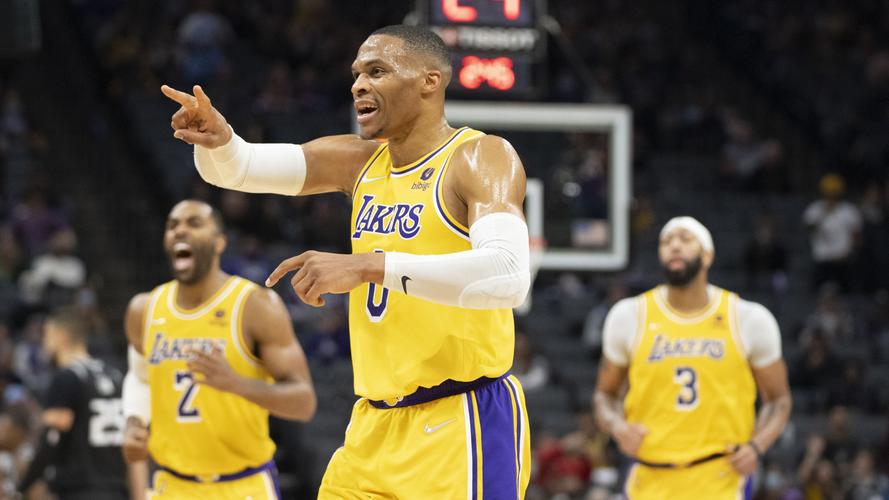 正式宣布!2队2人交易签约完成,威少达成解雇协议