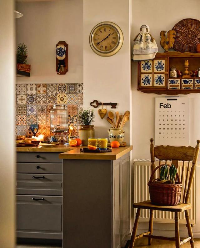 波兰女主晒出自己的家:复古+暗黑,普通家具搭配出高颜值,美爆