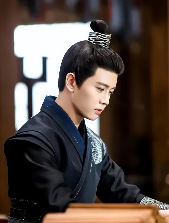 罗云熙|又有明星偷税漏税被查？确有其事还是故弄玄虚？