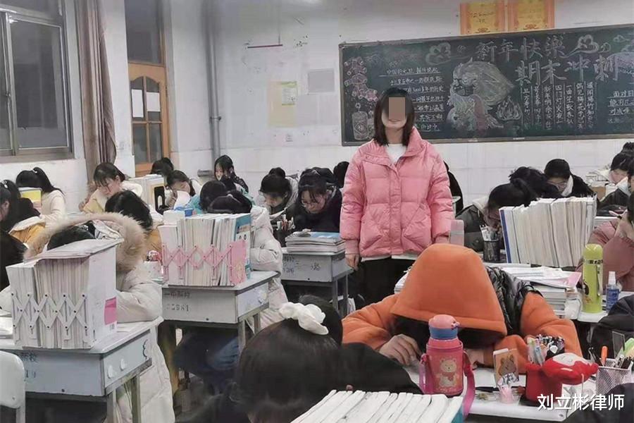 教师|案例：校长与女老师在办公室内私会，遭原配现场抓奸引发血案