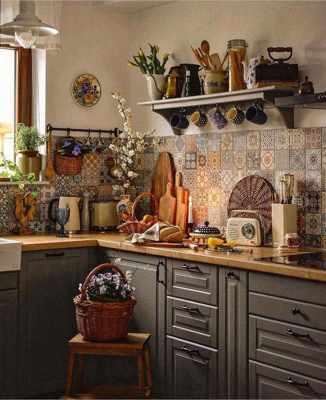 波兰女主晒出自己的家:复古+暗黑,普通家具搭配出高颜值,美爆