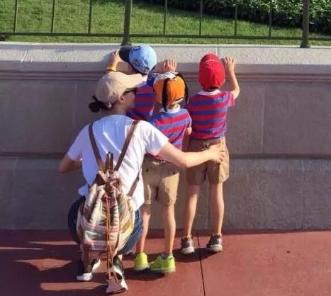 梁洛施|让孙子跟着梁洛施生活,才显出李嘉诚的精明,第三代不能出败家子