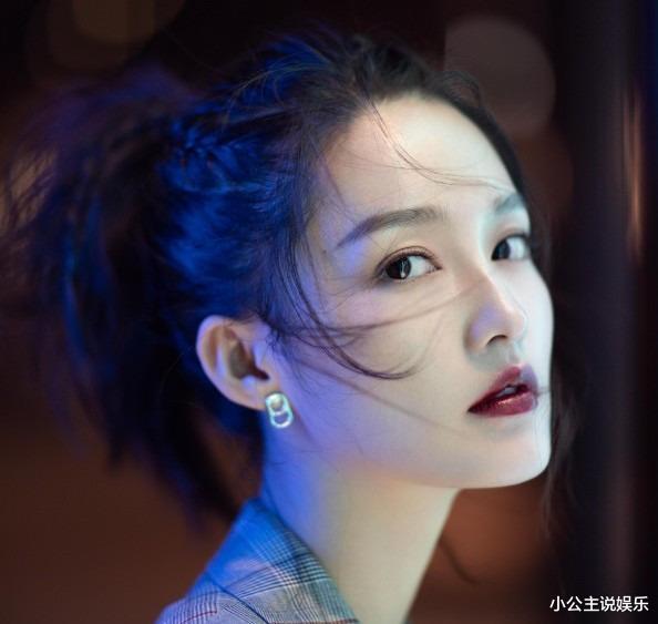 李沁|李沁：曾是国家秘密培养的人才，却转行进了娱乐圈，理由令人感慨