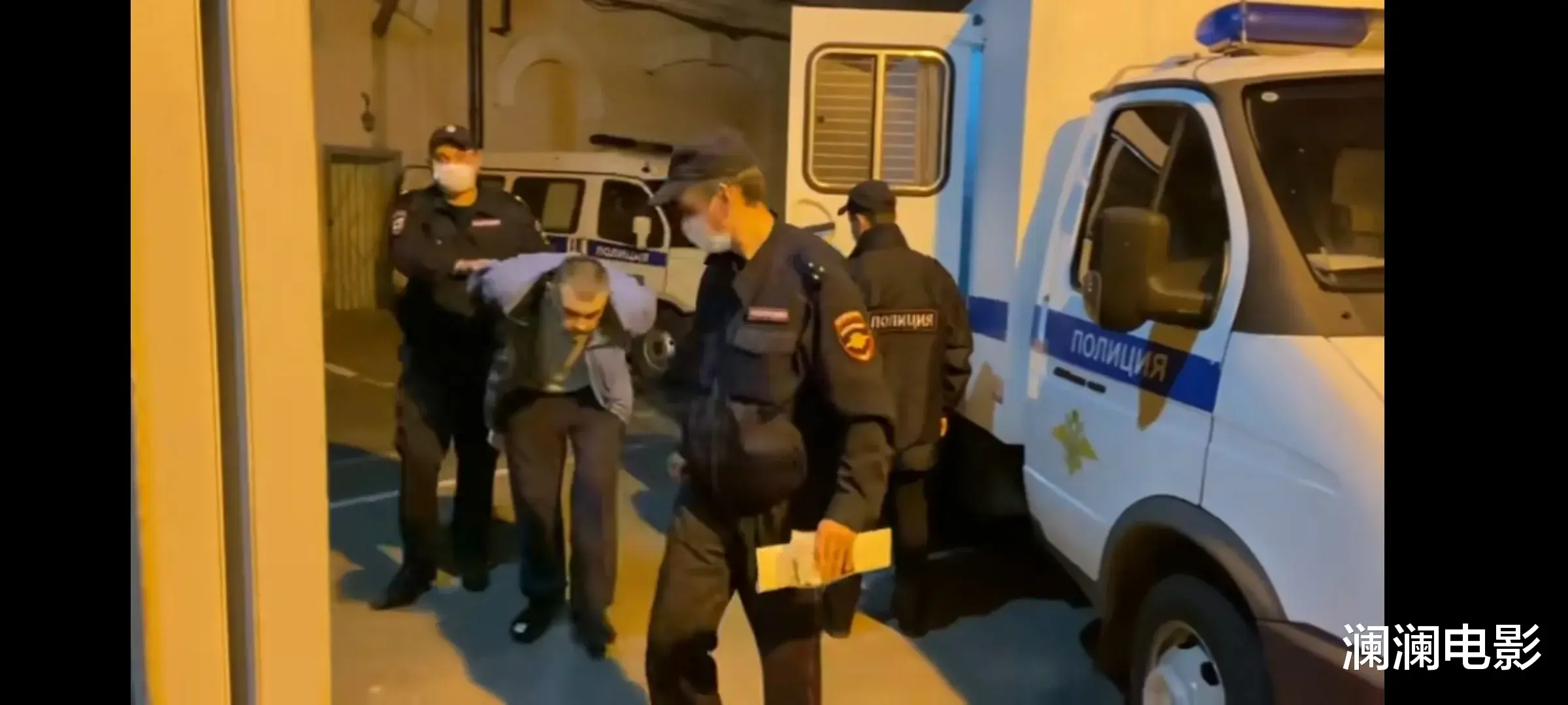 |从亚速钢铁厂投降的“艾达”成员立马被提审!