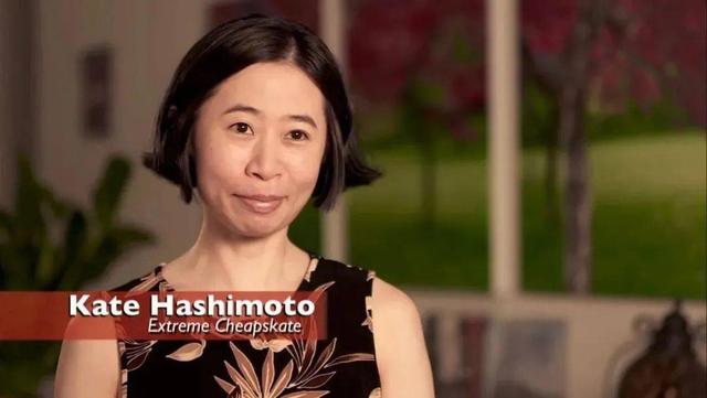 购房置业|纪实:她20年不买内衣裤,厕纸烘干继续用,买房后9个月还清贷款