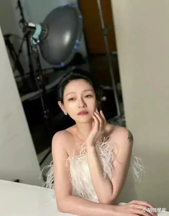 写真|大S再婚后首复工!身上满是纹身好掉价,一条广告捞钱400万台币