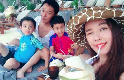 马景涛|60岁知名台星现身湖南捞金！自降身价与网红同桌，吃湘菜辣到面红