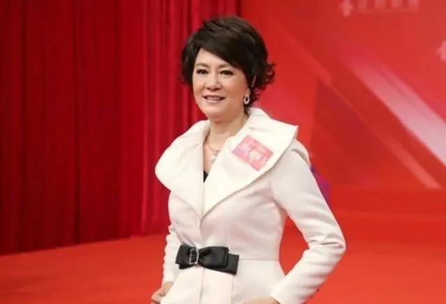 苗可秀|知名港星苗可秀近况曝光！曾多次爱上有妇之夫，70岁仍未婚未育