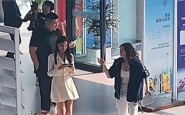 带货|4000W网红猴哥演员疑被实锤？“猴虎猪”说车是一家公司同事？