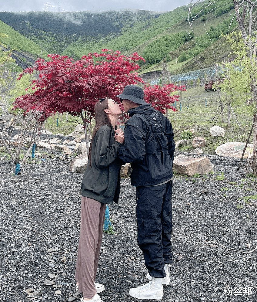 李天佑|天佑带陈静莹自驾游西藏，两天花费了30万，网友：网红是条致富路