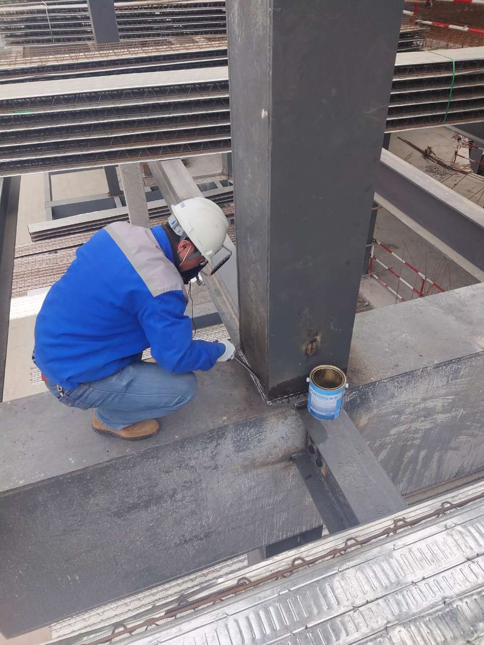 钢结构工程中质量问题有哪些缺点？