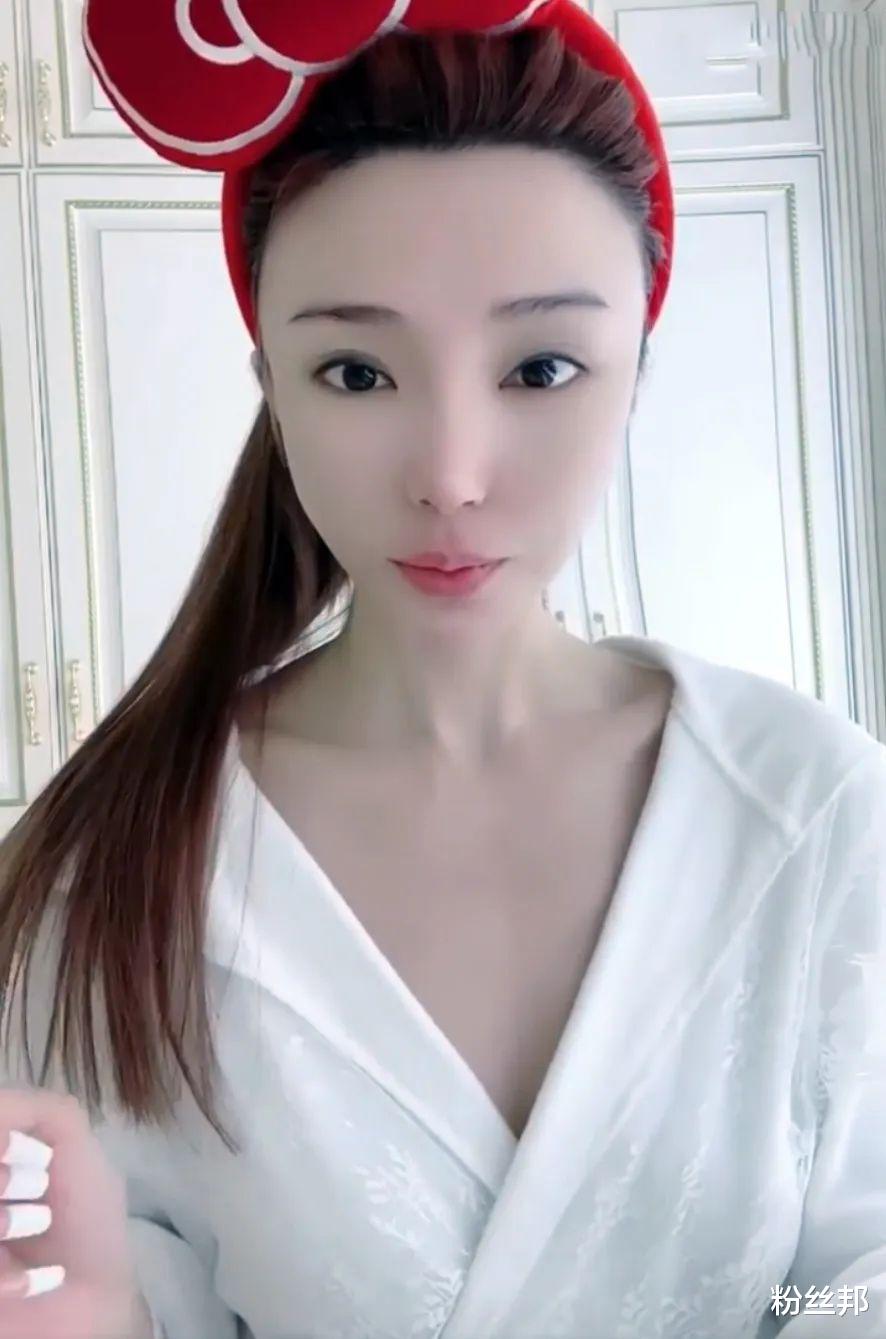 赵丽颖|劣迹女网红驴嫂平荣欲复出,寻找各种露脸良机,开播后被强制下播