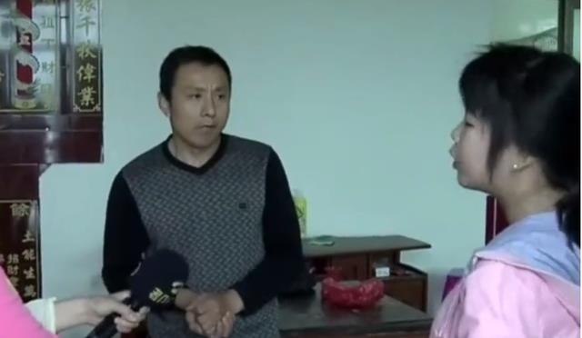 案例:父亲矿难身亡赔40万,被二叔拿去盖房,两姐妹只得到两张欠条