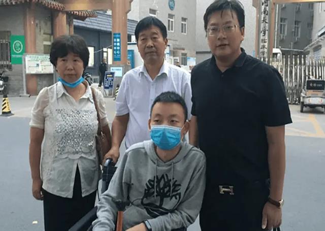 带货|许粉爆威威不认许妈，两人有不可和解的矛盾，宽哥三等功是因救火