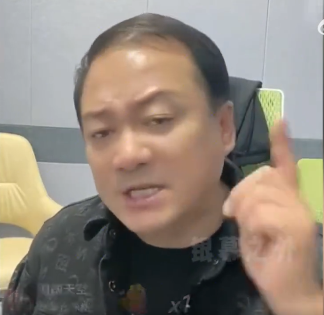 唐鉴军|“谢广坤”自曝遭到赵本山打压！怒批人品不行，欲将其踢出《乡爱》