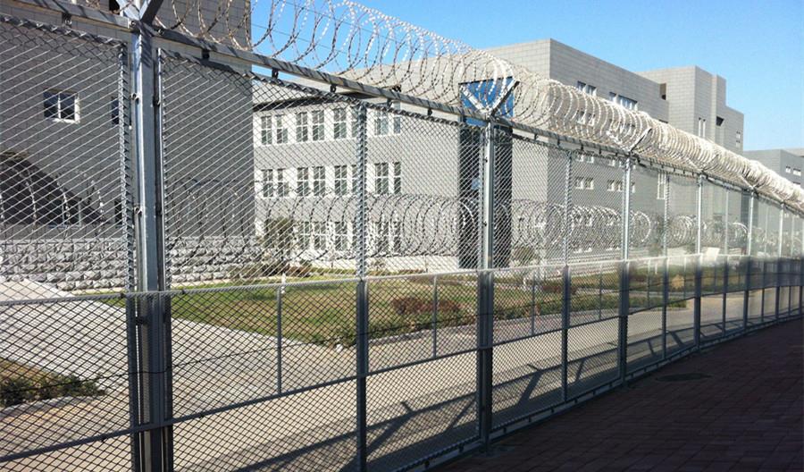 案例回顾:32岁单亲妈妈回家被歹徒劫持侵犯,凶手身份让她崩溃