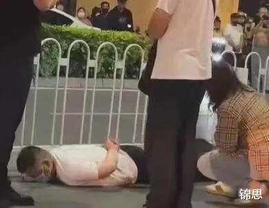 唐山女生被围殴事件,受伤女生的背景之强被忽略了