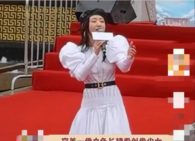 周冬雨|杨钰莹：频繁到小县城商演，卖力演出却无掌声，既寂寞又落魄