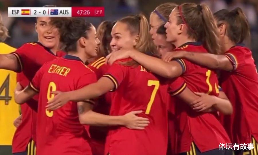西班牙队|7-0！西班牙女足爆发，2分钟连入2球打蒙亚洲冠军，中国女足已不是对手？
