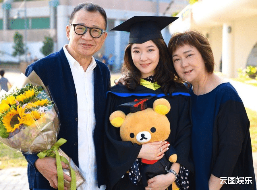 许绍雄|许绍雄宣布明年嫁女！已准备2千万别墅做嫁妆，彩礼随便要点就行