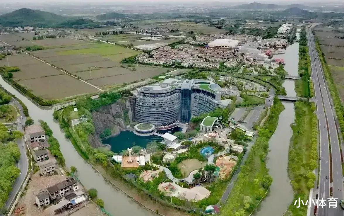 |被称为“世界建筑奇迹”的酒店，为何被网友接连吐槽！