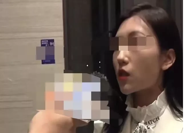 浙江一女士在某店点了680元的烧烤,后店主发现烧烤被人取走