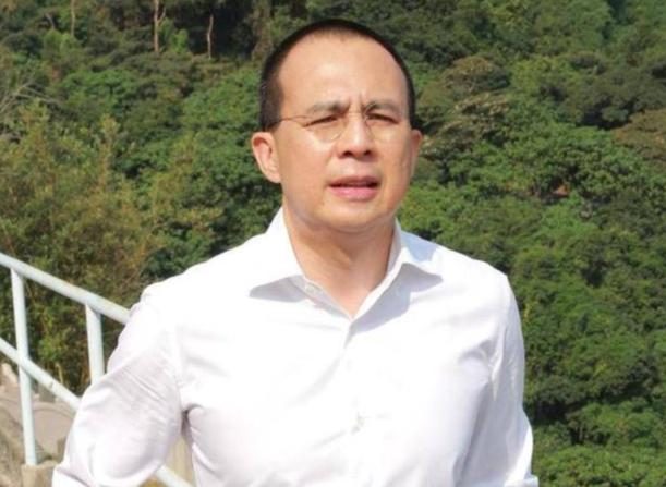 梁洛施|让孙子跟着梁洛施生活,才显出李嘉诚的精明,第三代不能出败家子