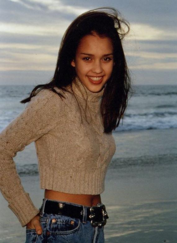 杰西卡|拒绝拍裸戏，巅峰时退圈，41岁的“地球球花”杰西卡才是人间清醒