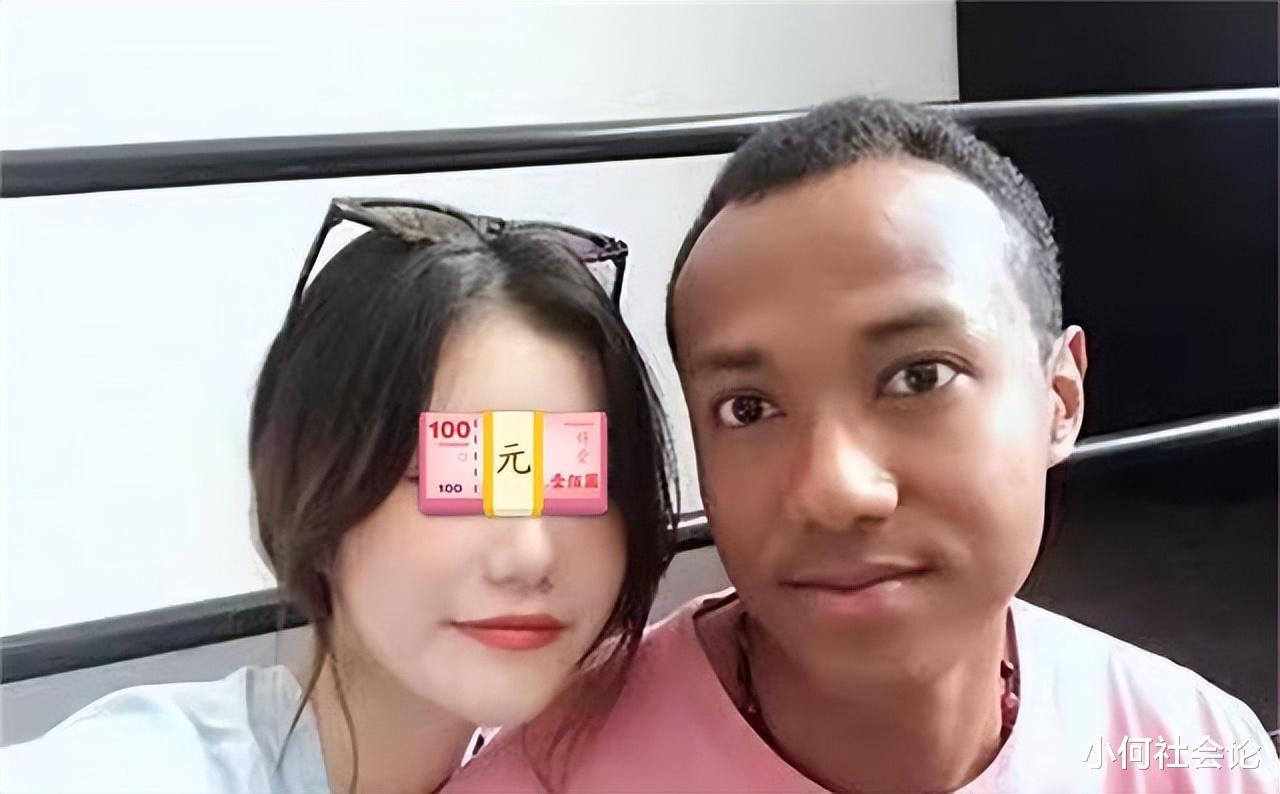 女大学生与黑人男友校外同居,回家相亲多次碰壁被嫌弃,网友:填不满