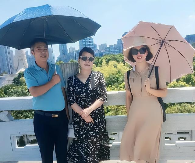 带货鸿星尔克“翻车”,小熊主动联系许妈,房子的归属定了