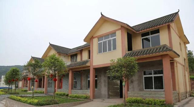建筑师|农村房屋要发“证书”了？村干部道出实情，快看你家是否在其中