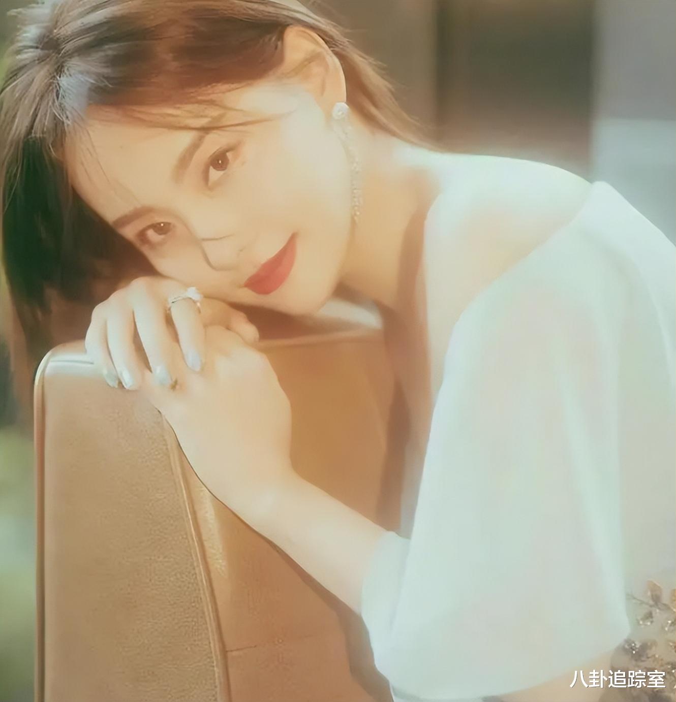 张嘉倪|买超出轨00后，妻子张嘉倪回应：爱得起放得下，已经5个月无互动