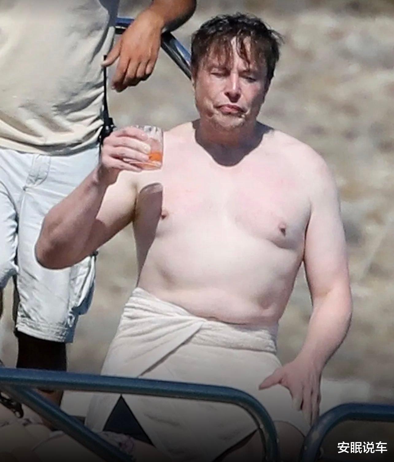 伊隆·马斯克|首富马斯克携妻和娱乐大亨豪华游艇度假被曝光!