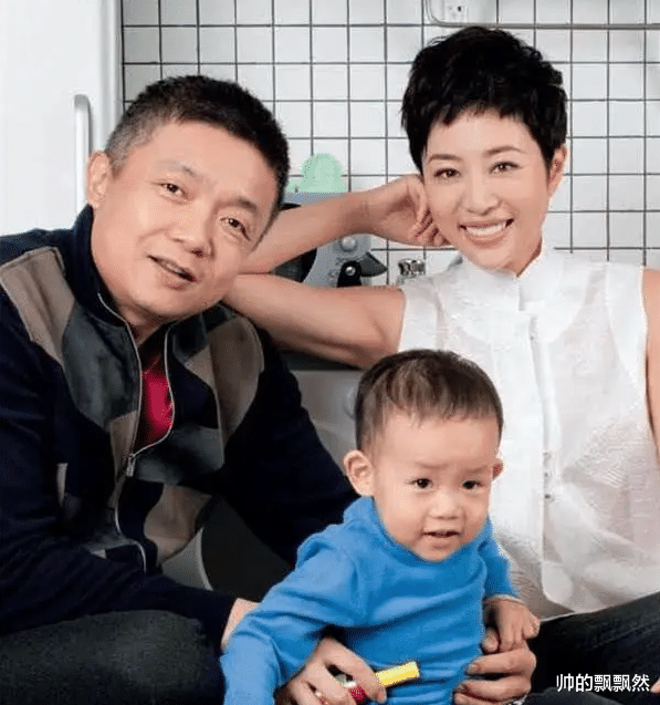 张龄心|张龄心：和丈夫坚持丁克18年愁坏婆婆，35岁意外得子全家乐开怀