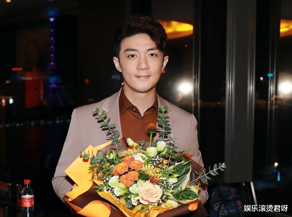 杨幂|杨幂《爱的二八定律》定档！冲着许凯想追剧，却被男二号意外到了