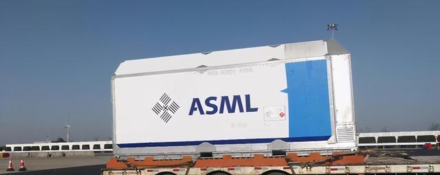 asml|事关EUV光刻机，ASML向中国市场正式表态，外媒：它别无选择