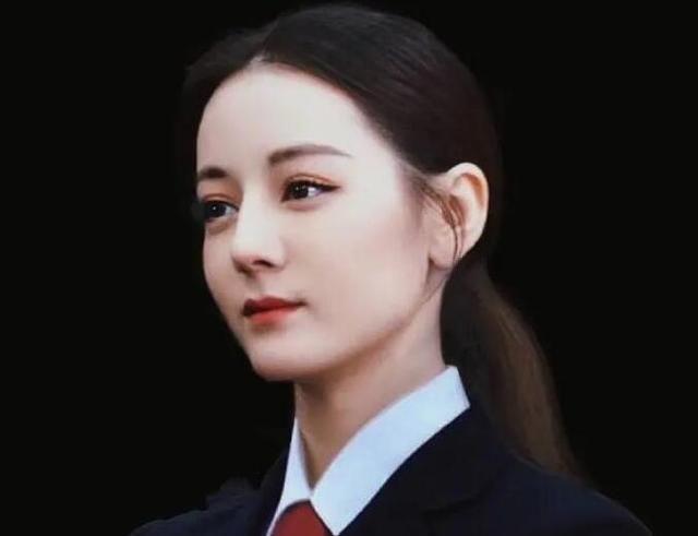 迪丽热巴|迪丽热巴携新剧来袭，男主是70后实力老将，看阵容热剧没跑了