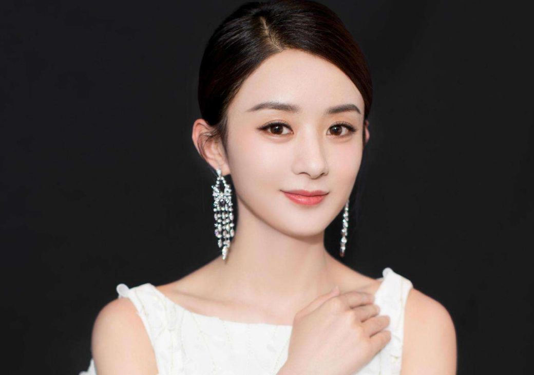 Angelababy|从“娱圈顶级流量”到“名媛圈点餐小妹”，杨颖都经历了什么？